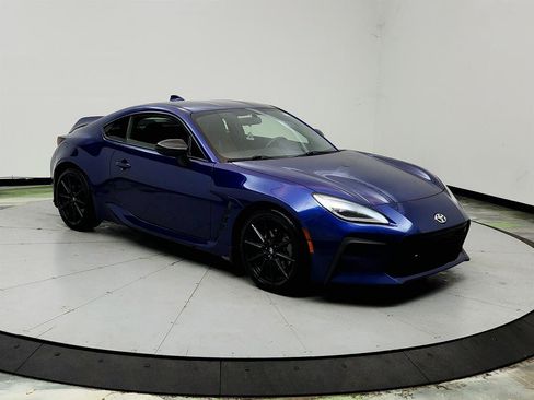 Used 2022 Toyota GR86 Premium RWD image 3