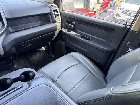 Used 2020 RAM 5500 Tradesman w/ Chrome Appearance Group image 19