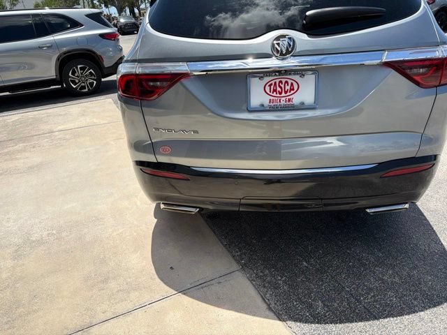 Used 2023 Buick Enclave Essence w/ Experience Buick Package FWD image 7