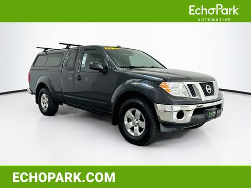 Used 2011 Nissan Frontier SV w/ SV Premium Utility Pkg AWD/4WD image 1