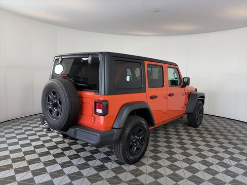 Used 2023 Jeep Wrangler Unlimited Sport AWD/4WD image 10