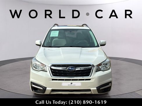 Used 2017 Subaru Forester 2.5i Premium w/ All-Weather Package image 4