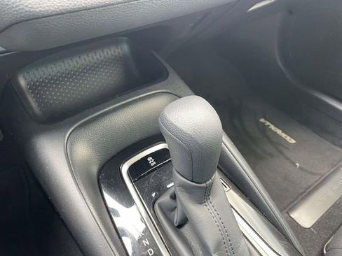 Used 2021 Toyota Corolla LE FWD image 30
