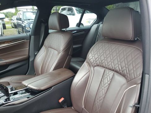 Used 2018 BMW 540i xDrive AWD/4WD image 21