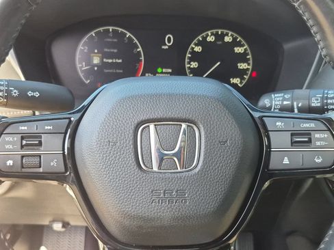 Used 2025 Honda HR-V EX-L image 16