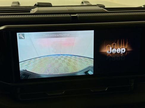 New 2025 Jeep Gladiator Sport image 14