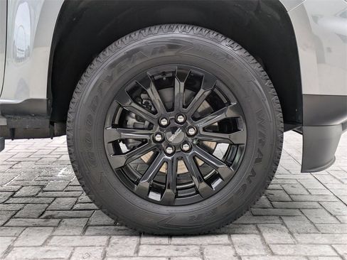 Used 2022 GMC Canyon Elevation w/ Elevation Premium Package image 11