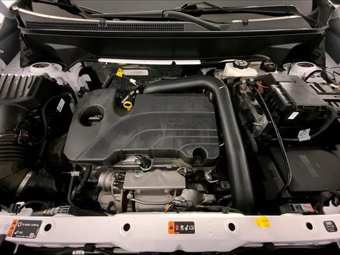 Used 2024 GMC Terrain SLE FWD image 10