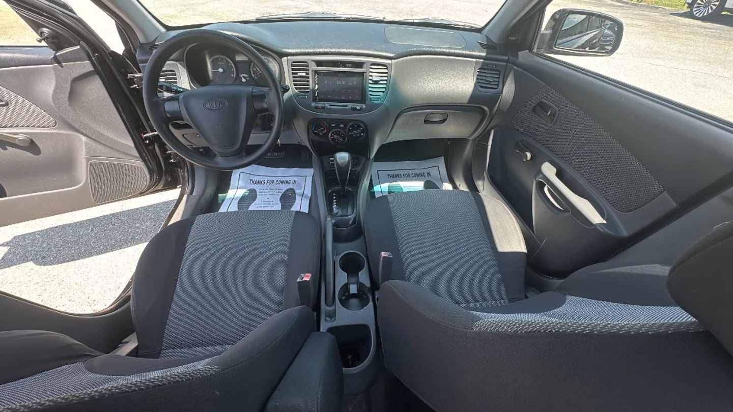 Used 2009 Kia Rio LX FWD image 16