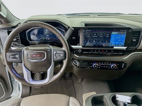 Used 2023 GMC Sierra 1500 SLT w/ X31 Off-Road Package image 19