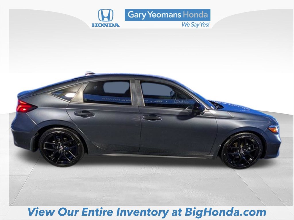 Used 2025 Honda Civic Sport image 6