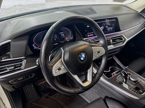 Used 2022 BMW X7 xDrive40i w/ Cold Weather Package AWD/4WD image 13