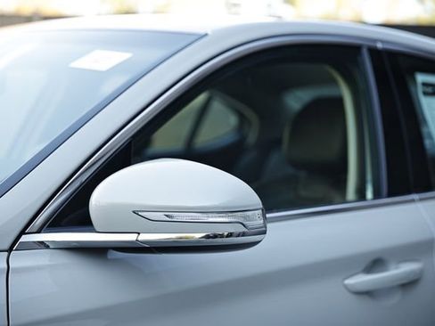 New 2026 Genesis G70 2.5T image 11