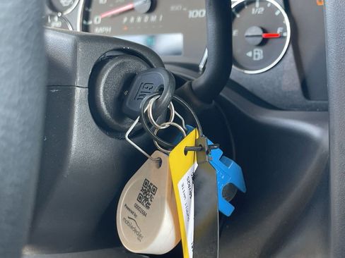 New 2025 GMC Savana 2500 Extended w/ Driver Convenience Package image 17