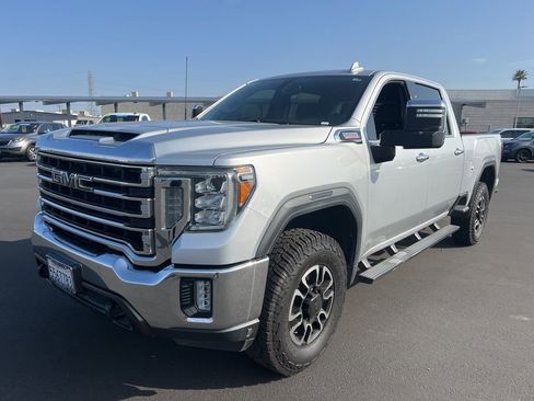 Used 2020 GMC Sierra 2500 SLT w/ SLT Convenience Package AWD/4WD image 3