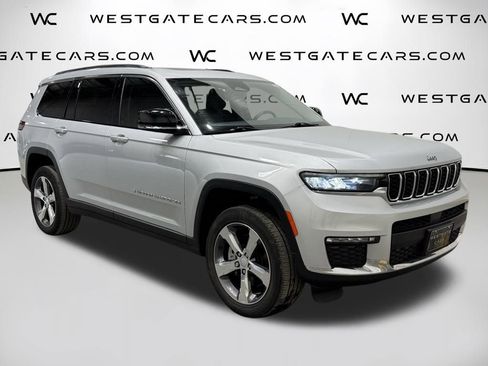 Used 2022 Jeep Grand Cherokee L Limited image 2