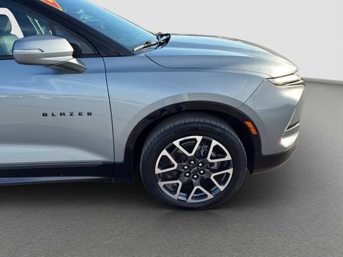 Used 2024 Chevrolet Blazer RS w/ Enhanced Convenience Package image 20