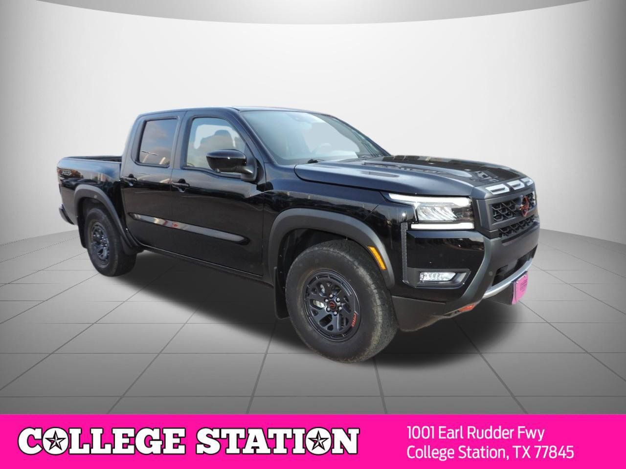 Used 2026 Nissan Frontier Pro-X w/ Pro-X Convenience Package RWD image 3