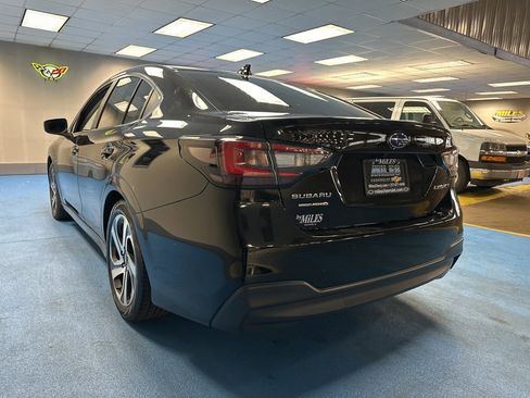 Used 2022 Subaru Legacy Limited image 9