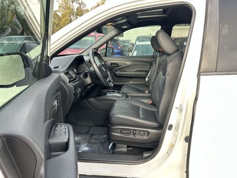 Used 2022 Honda Pilot TrailSport image 12