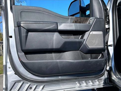 Used 2024 Ford F250 Lariat w/ Chrome Package image 17