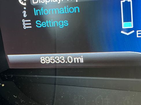 Used 2015 Ford Fusion SE FWD image 27