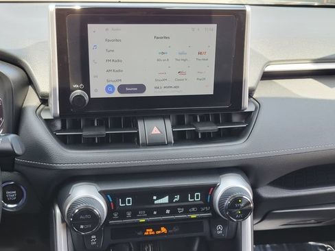 Used 2024 Toyota RAV4 XLE FWD image 11