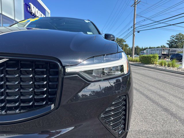 Certified 2024 Volvo XC60 B5 Plus w/ Protection Package Premier AWD/4WD image 8