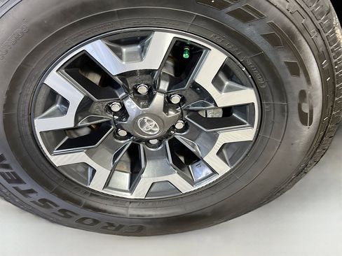 Used 2023 Toyota Tacoma TRD Off-Road AWD/4WD image 14