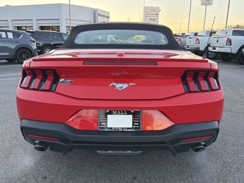 Used 2024 Ford Mustang Premium image 7