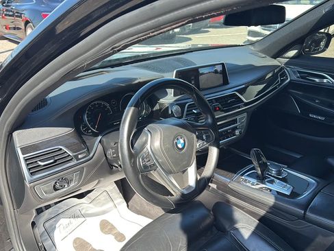Used 2016 BMW 750i image 4
