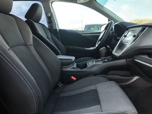 Used 2020 Subaru Outback 2.5i image 24