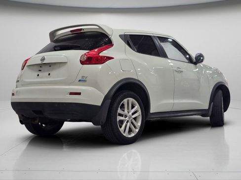 Used 2012 Nissan Juke SV image 9