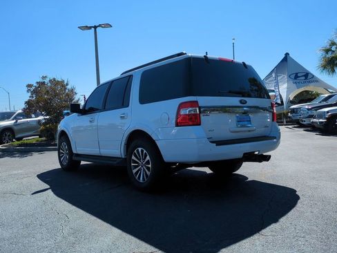 Used 2017 Ford Expedition XLT image 7