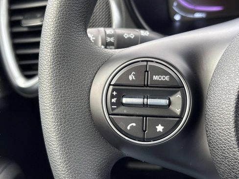 New 2025 Kia Soul LX image 17