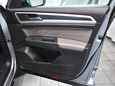 Used 2021 Volkswagen Atlas Cross Sport SEL R-Line image 13