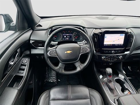 Used 2023 Chevrolet Traverse RS image 24
