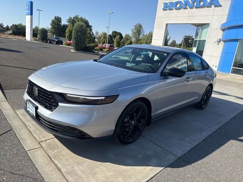 New 2025 Honda Accord SE image 13