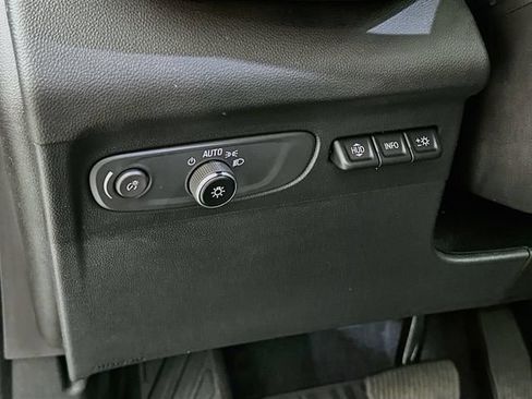 Used 2023 Buick Envision Avenir AWD/4WD image 13