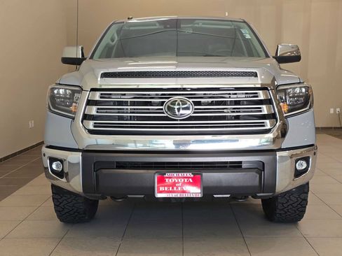 Used 2019 Toyota Tundra Limited w/ Limited Premium Package AWD/4WD image 6