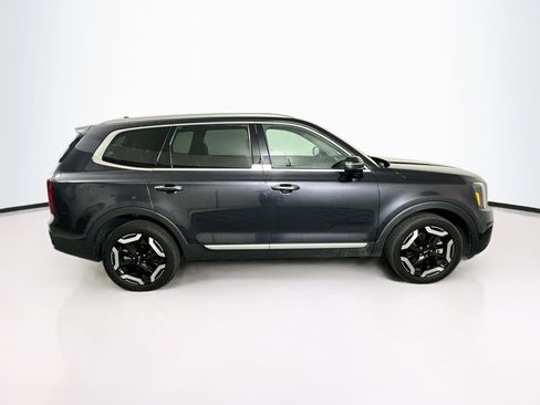 Used 2025 Kia Telluride S FWD image 10