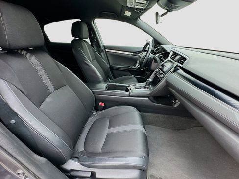 Used 2019 Honda Civic Sport image 18
