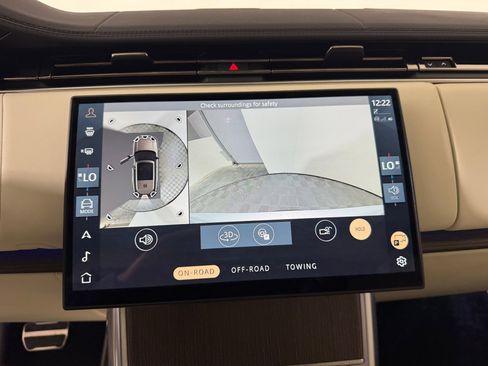 Used 2024 Land Rover Range Rover Long Wheelbase SE image 23