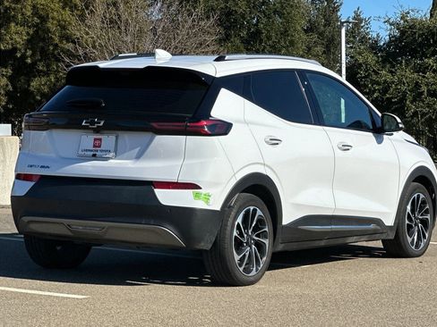 Used 2022 Chevrolet Bolt EUV Premier w/ Super Cruise Package image 4