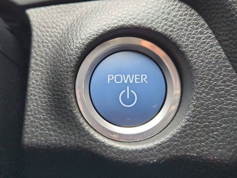 Used 2021 Toyota RAV4 XSE w/ Premium Package image 17