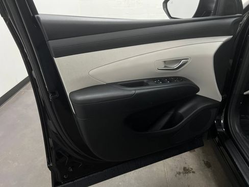 Used 2025 Hyundai Tucson SEL FWD image 12