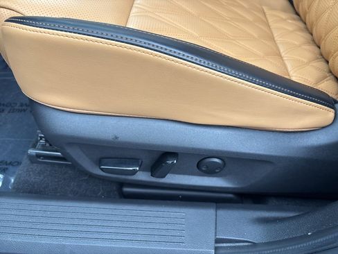 Used 2023 Nissan Rogue Platinum w/ Platinum Premium Package image 21