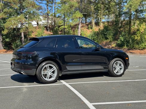 Used 2020 Porsche Macan image 13