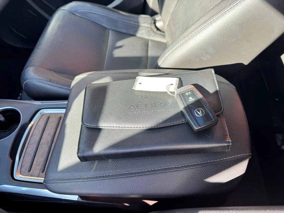 Used 2020 Acura MDX w/ Technology Package AWD/4WD image 19