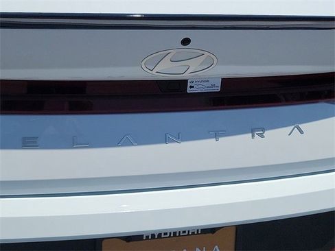 New 2025 Hyundai Elantra Sport image 18